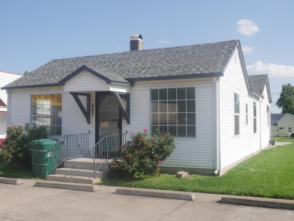 531 E Cleveland Ave, Monett, MO 65708